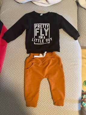 Black Graphic Sweatshirt with Rust colored Joggers